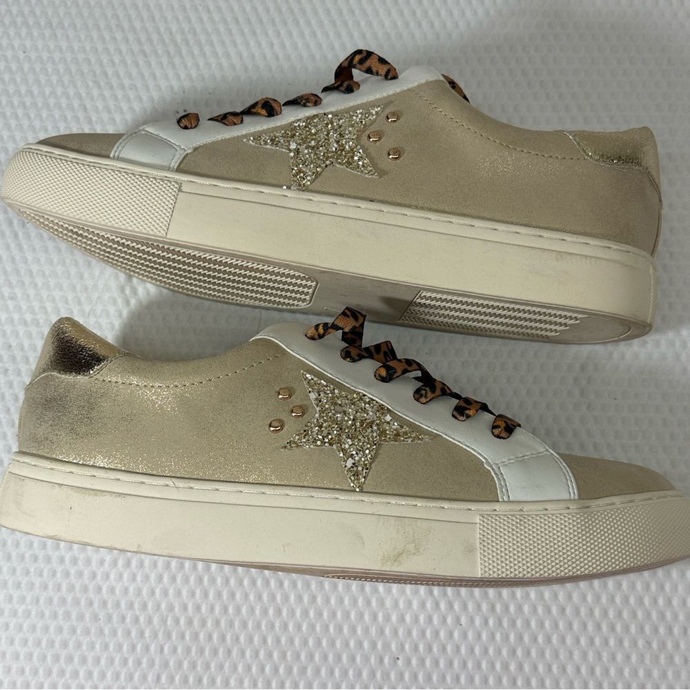 Hey Girl by Corky’s Beige Metallic Star StuddedSneakers with Leopard Print Laces